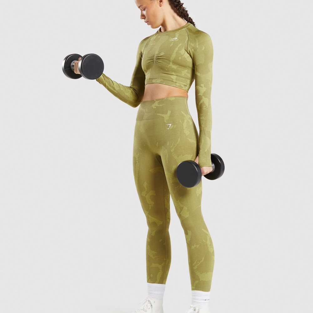 GymShark Adapt Camo Seamless Set (Crop Top & Leggings)